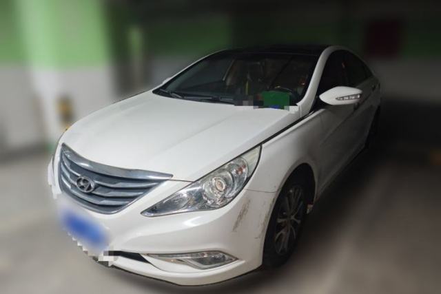 Hyundai Sonata 2013 2.4L Automatic Leading Edition China IV Standard usado