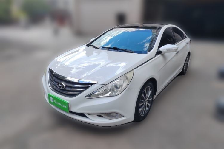 Used Hyundai Sonata 2013 2.4L Automatic Top-Grade Version China IV Standard Guazi used car, China used car export, Used car for sale, Used cars, Cheapest cars for sale
