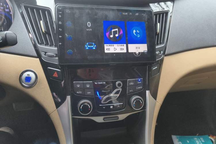 Used Hyundai Sonata 2013 2.4L Automatic Luxury Version China IV Standard Audio And AC Panel