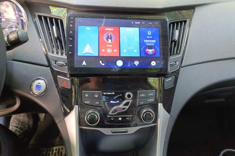 Used Hyundai Sonata 2013 2.0L Automatic Supreme Edition Audio And AC Panel