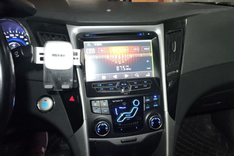 Used Hyundai Sonata 2013 2.0L Automatic Prestige Edition Audio And AC Panel