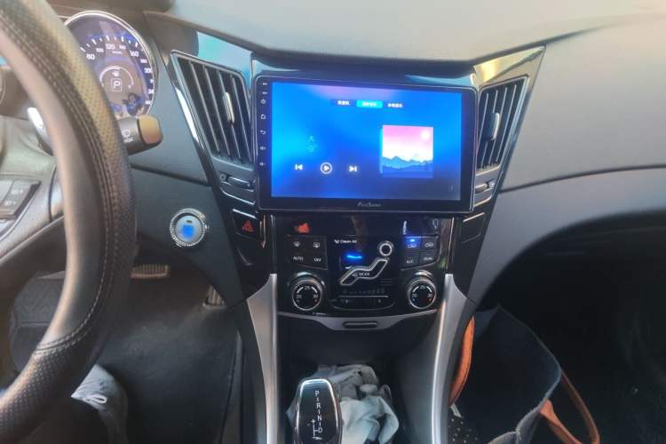 Used Hyundai Sonata 2013 2.4L Automatic Leading Edition China V Standard Audio And AC Panel