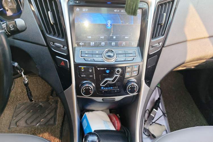 Used Hyundai Sonata 2013 2.0L Automatic Leading Edition Audio And AC Panel