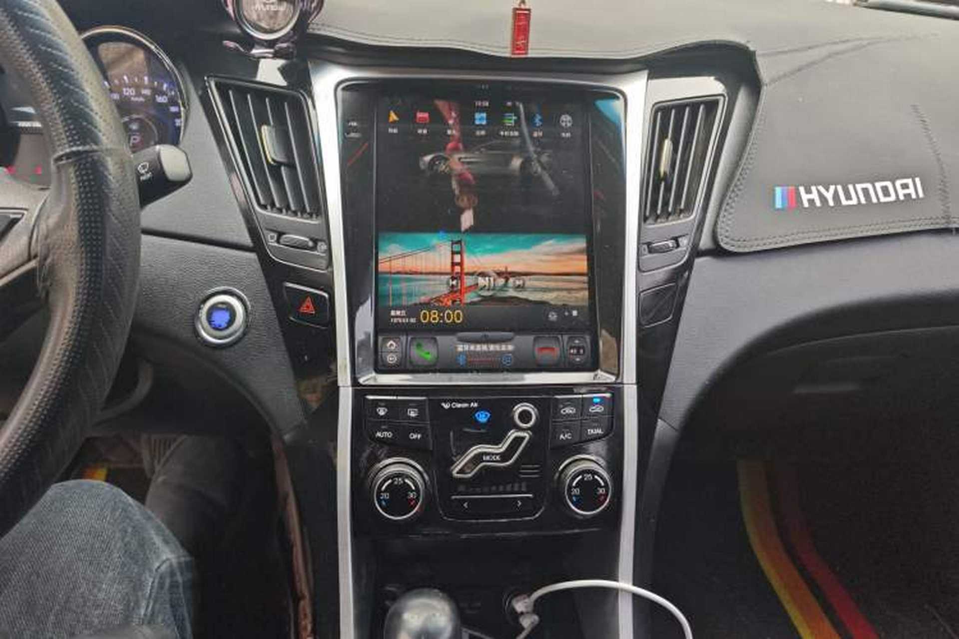 Used Hyundai Sonata 2013 2.0L Automatic Luxury Edition Audio And AC Panel