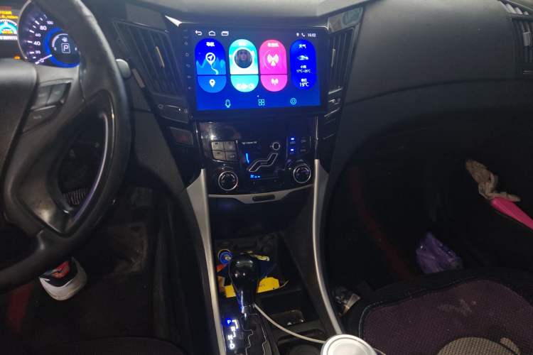 Used Hyundai Sonata 2013 2.0L Automatic Leading Edition Audio And AC Panel