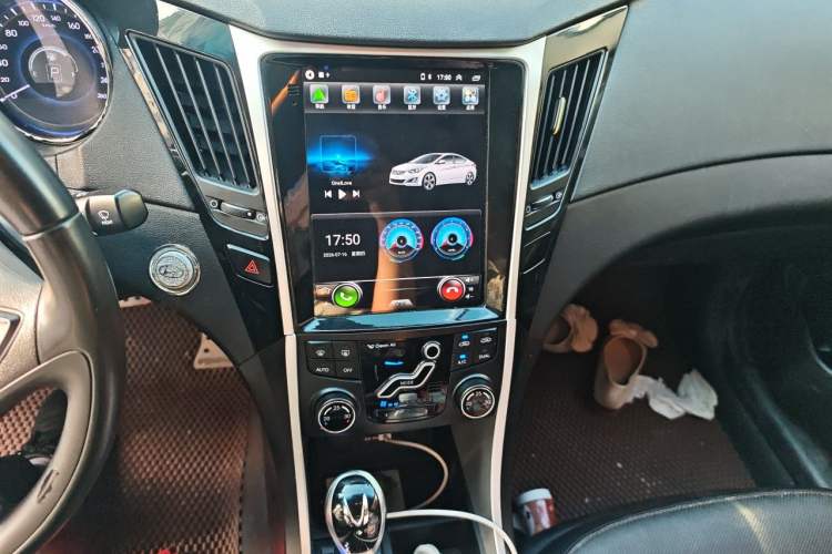 Used Hyundai Sonata 2013 2.4L Automatic Leading Edition China IV Standard Audio And AC Panel