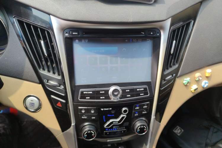 Used Hyundai Sonata 2013 2.4L Automatic Leading Edition China IV Standard Audio And AC Panel