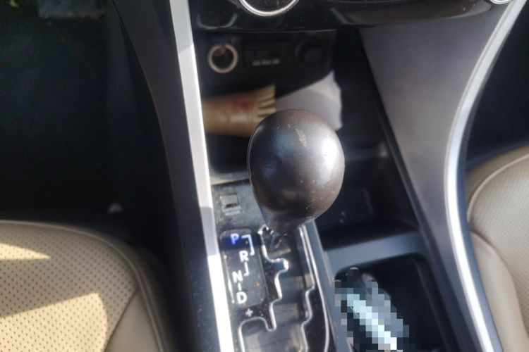Used Hyundai Sonata 2013 2.0L Automatic Prestige Edition Audio And AC Panel