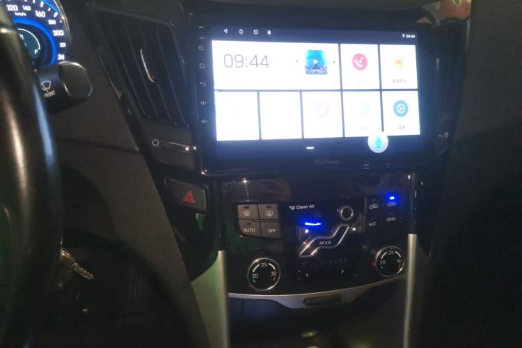 Used Hyundai Sonata 2013 2.0L Automatic Leading Edition Audio And AC Panel