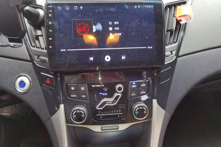 Used Hyundai Sonata 2013 2.4L Automatic Leading Edition China IV Standard Audio And AC Panel