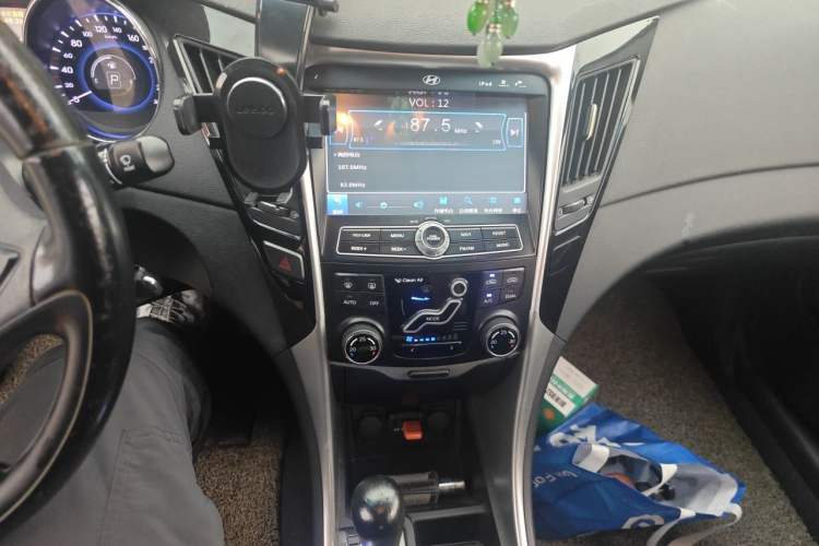 Used Hyundai Sonata 2013 2.0L Automatic Leading Edition Audio And AC Panel