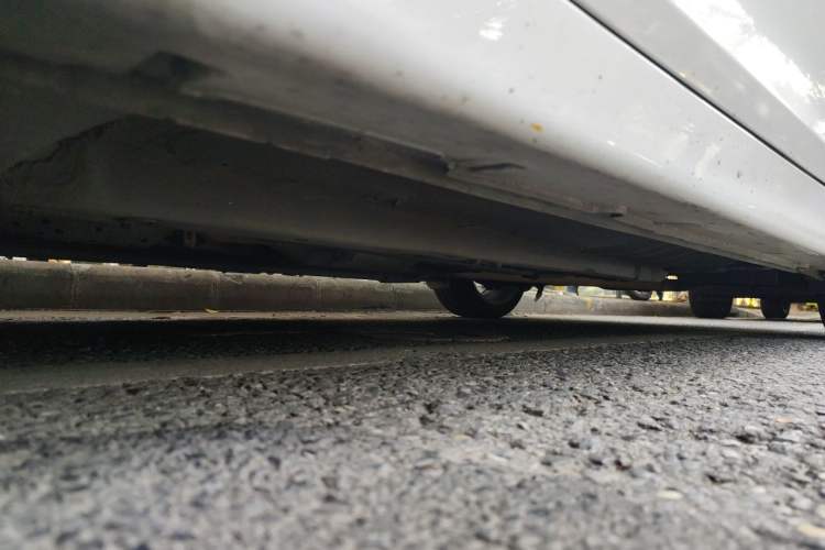 Used Hyundai Sonata 2013 2.4L Automatic Luxury Version China IV Standard Chassis Front Left