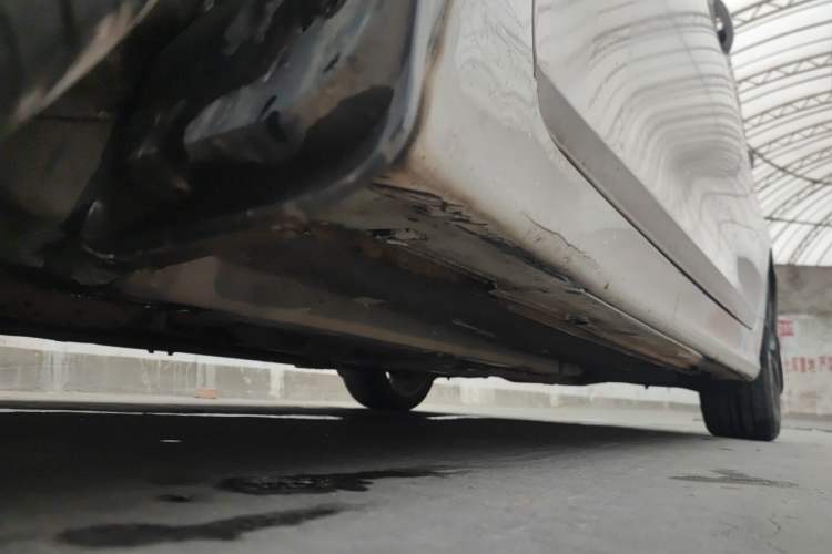 Used Hyundai Sonata 2013 2.4L Automatic Luxury Version China IV Standard Chassis Front Left