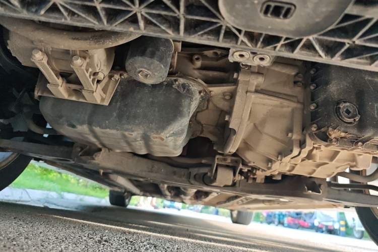 Used Hyundai Sonata 2013 2.4L Automatic Leading Edition China IV Standard Chassis Front