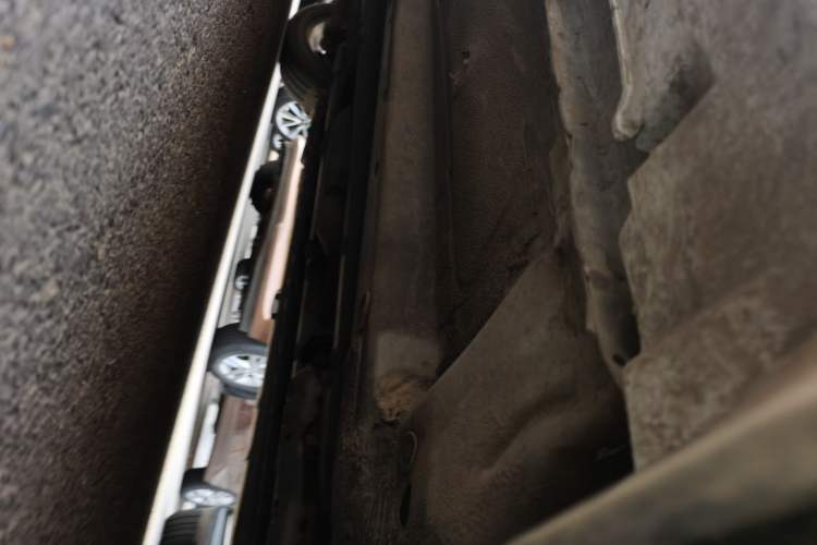 Used Hyundai Sonata 2013 2.4L Automatic Leading Edition China IV Standard Chassis Front Right