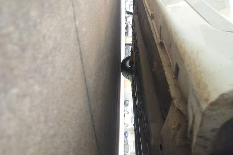 Used Hyundai Sonata 2013 2.0L Automatic Luxury Edition Chassis Front Right