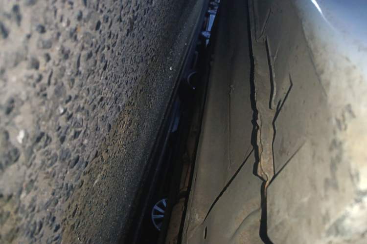 Used Hyundai Sonata 2013 2.4L Automatic Luxury Version China IV Standard Chassis Front Right