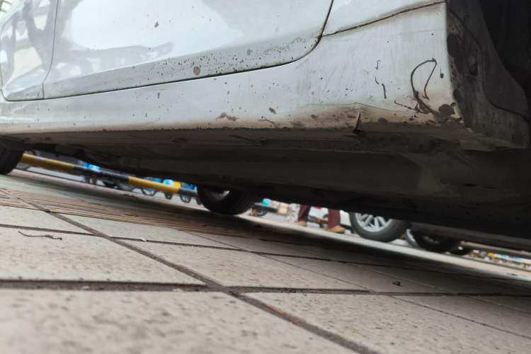 Used Hyundai Sonata 2013 2.4L Automatic Luxury Version China IV Standard Chassis Front Right