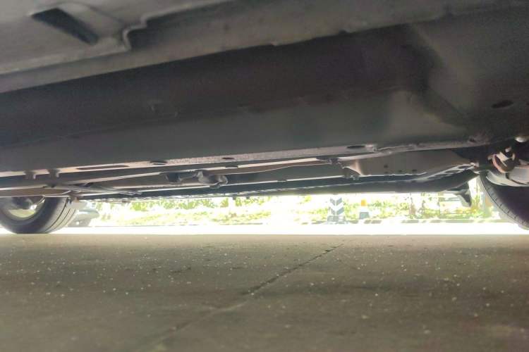Used Hyundai Sonata 2013 2.0L Automatic Luxury Edition Chassis Front Right