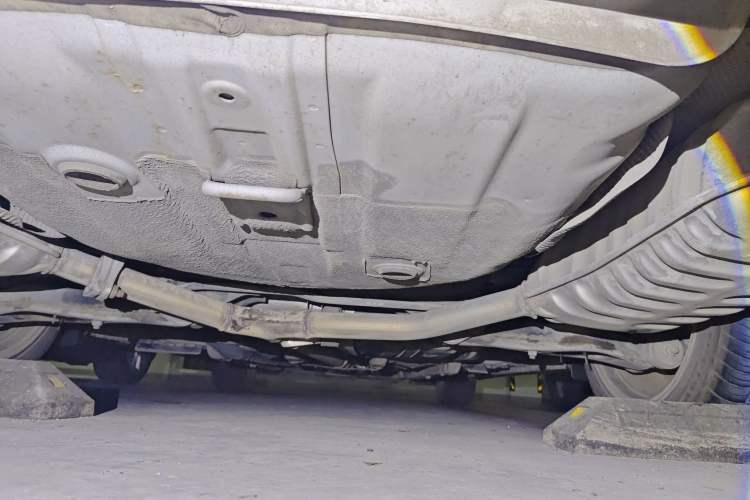 Used Hyundai Sonata 2013 2.4L Automatic Luxury Version China IV Standard Chassis Rear