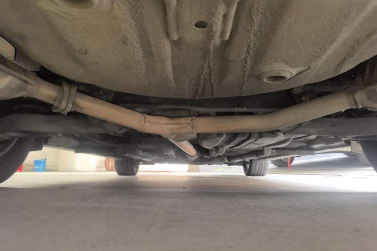 Used Hyundai Sonata 2013 2.4L Automatic Leading Edition China IV Standard Chassis Rear