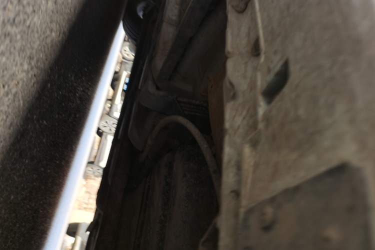 Used Hyundai Sonata 2013 2.4L Automatic Leading Edition China IV Standard Chassis Rear Left