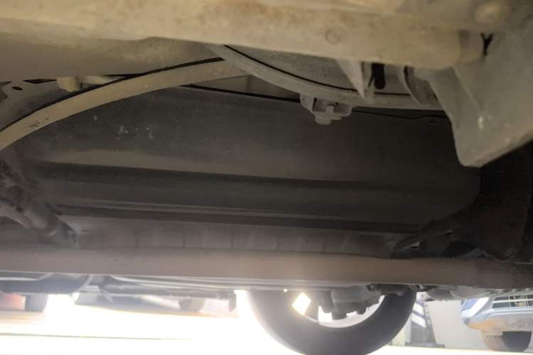 Used Hyundai Sonata 2013 2.4L Automatic Leading Edition China IV Standard Chassis Rear Left