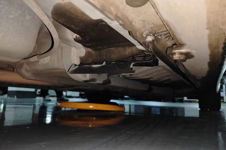 Used Hyundai Sonata 2013 2.4L Automatic Leading Edition China IV Standard Chassis Rear Right
