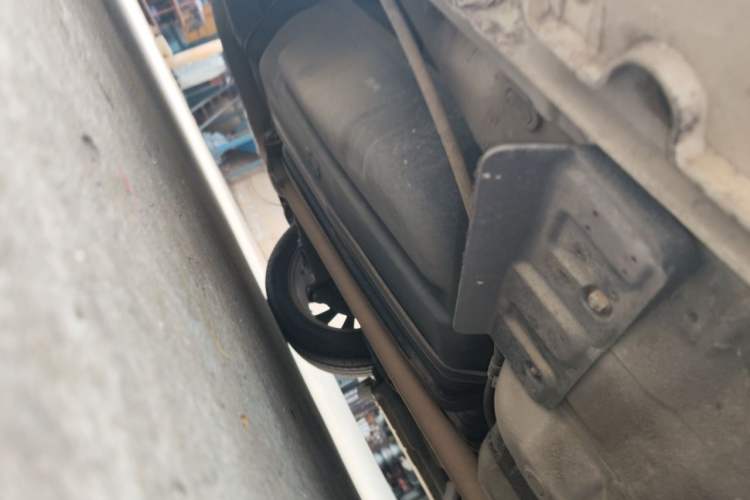 Used Hyundai Sonata 2013 2.4L Automatic Leading Edition China IV Standard Chassis Rear Right