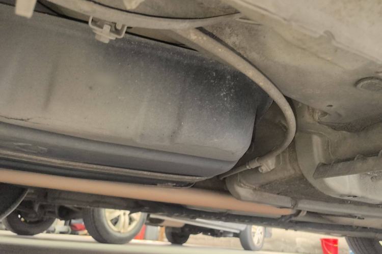Used Hyundai Sonata 2013 2.4L Automatic Leading Edition China IV Standard Chassis Rear Right