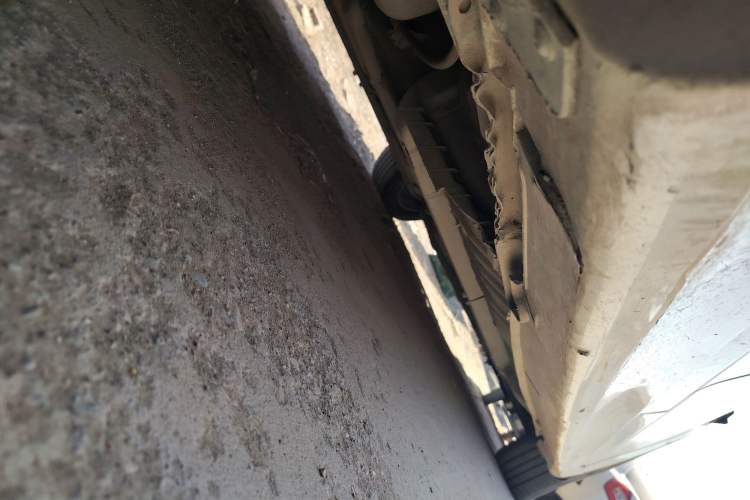 Used Hyundai Sonata 2013 2.4L Automatic Leading Edition China IV Standard Chassis Rear Right