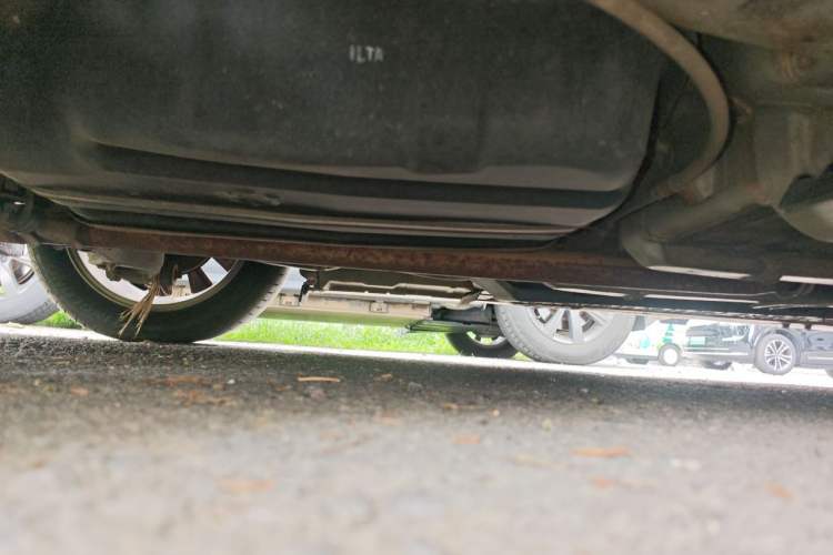 Used Hyundai Sonata 2013 2.4L Automatic Leading Edition China IV Standard Chassis Rear Right