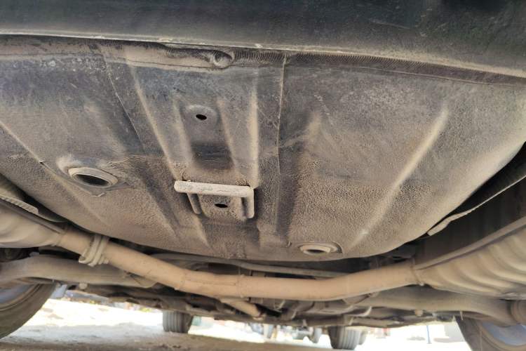 Used Hyundai Sonata 2013 2.4L Automatic Leading Edition China IV Standard Chassis Rear