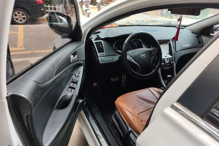 Used Hyundai Sonata 2013 2.0L Automatic Leading Edition Driver Seat