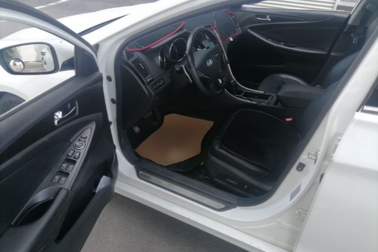 Used Hyundai Sonata 2013 2.0L Automatic Luxury Edition Driver Seat