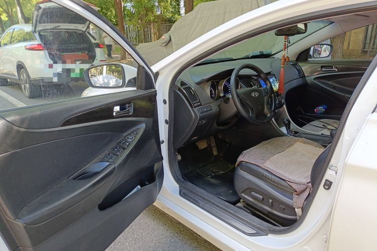 Used Hyundai Sonata 2013 2.0L Automatic Supreme Edition Driver Seat