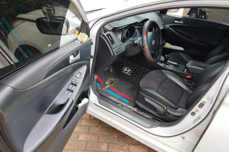 Used Hyundai Sonata 2013 2.0L Automatic Leading Edition Driver Seat