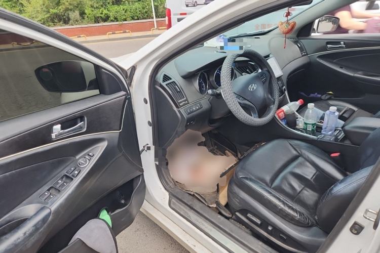 Used Hyundai Sonata 2013 2.0L Automatic Luxury Edition Driver Seat