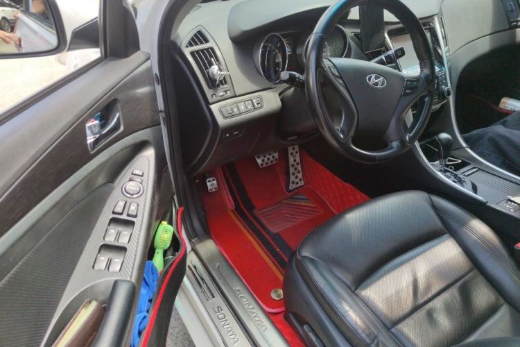 Used Hyundai Sonata 2013 2.0L Automatic Luxury Edition Driver Seat