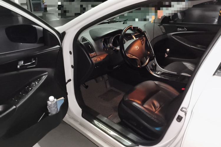 Used Hyundai Sonata 2013 2.4L Automatic Luxury Version China IV Standard Driver Seat