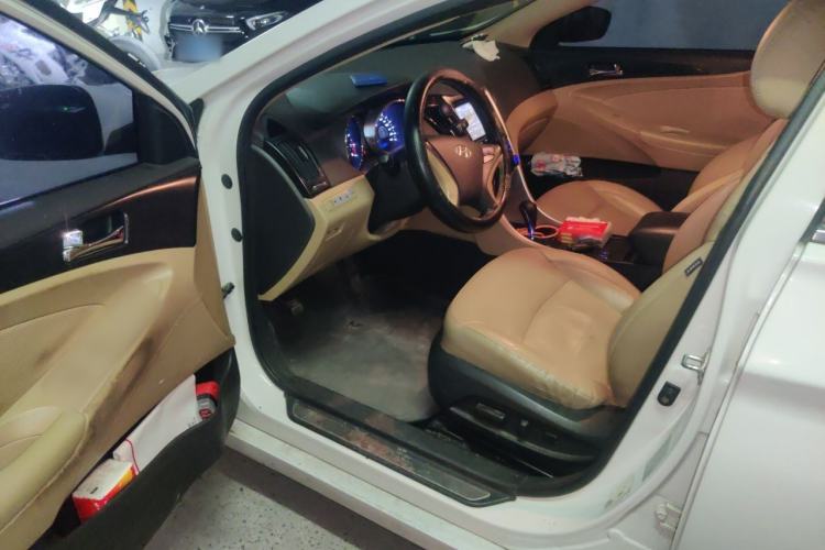 Used Hyundai Sonata 2013 2.0L Automatic Luxury Edition Driver Seat