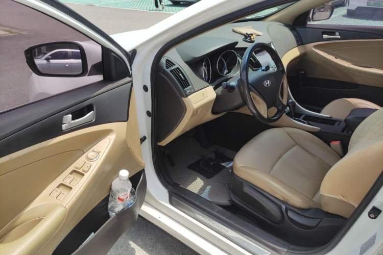 Used Hyundai Sonata 2013 2.0L Automatic Fashion Edition Driver Seat