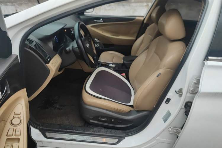 Used Hyundai Sonata 2013 2.4L Automatic Luxury Version China IV Standard Driver Seat
