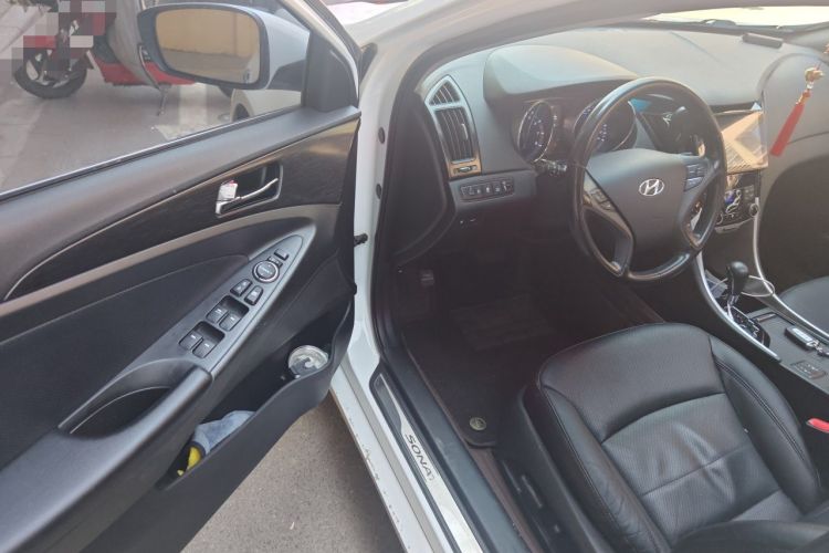 Used Hyundai Sonata 2013 2.0L Automatic Supreme Edition Driver Seat