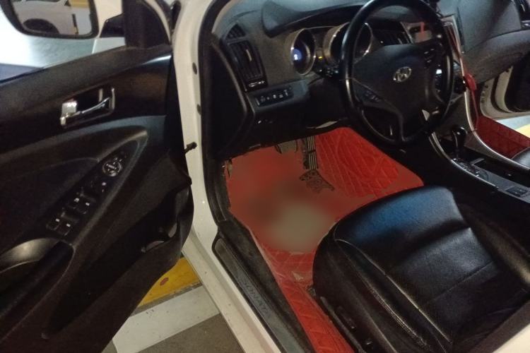 Used Hyundai Sonata 2013 2.4L Automatic Leading Edition China IV Standard Driver Seat