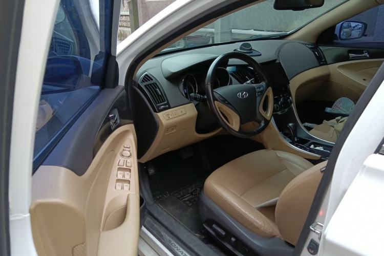 Used Hyundai Sonata 2013 2.4L Automatic Luxury Version China IV Standard Driver Seat