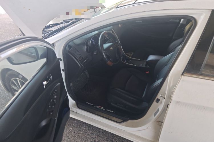 Used Hyundai Sonata 2013 2.4L Automatic Leading Edition China IV Standard Driver Seat