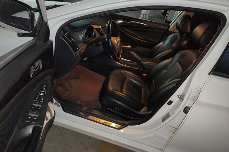 Used Hyundai Sonata 2013 2.0L Automatic Luxury Edition Driver Seat