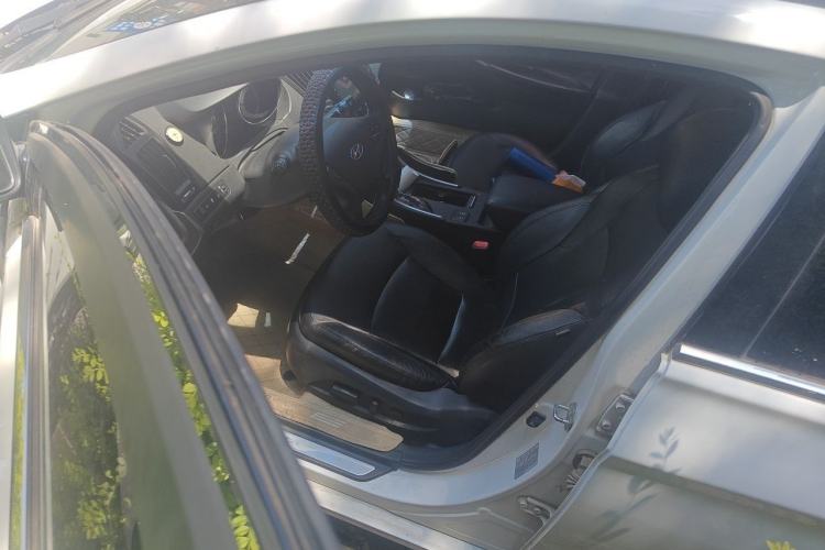 Used Hyundai Sonata 2013 2.0L Automatic Luxury Edition Driver Seat