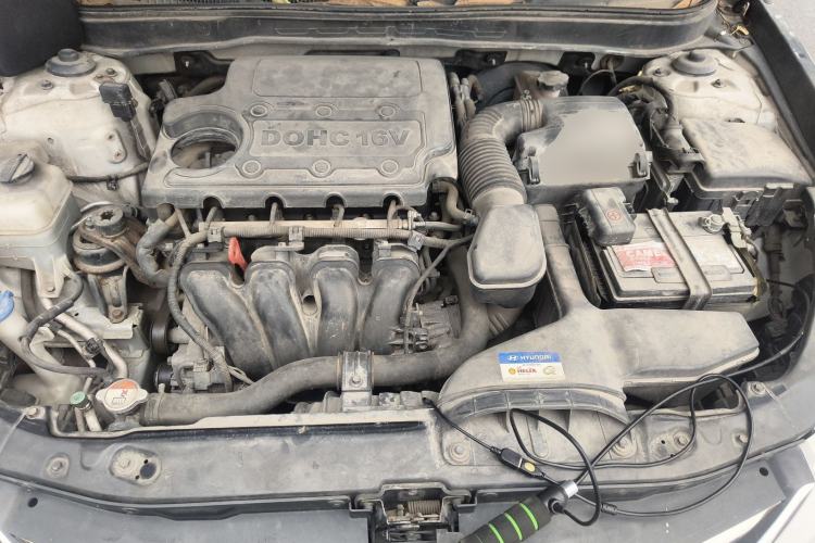 Used Hyundai Sonata 2013 2.4L Automatic Luxury Version China IV Standard Engine Bay